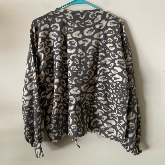 Know.one.cares long sleeve sweatshirt. Ladies, New. Gray with animal print - Picture 2 of 3